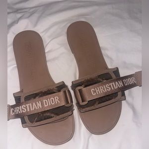Authentic Dior Evolution Slides! Nude Camouflage. Minor wear and tear. Size 37.